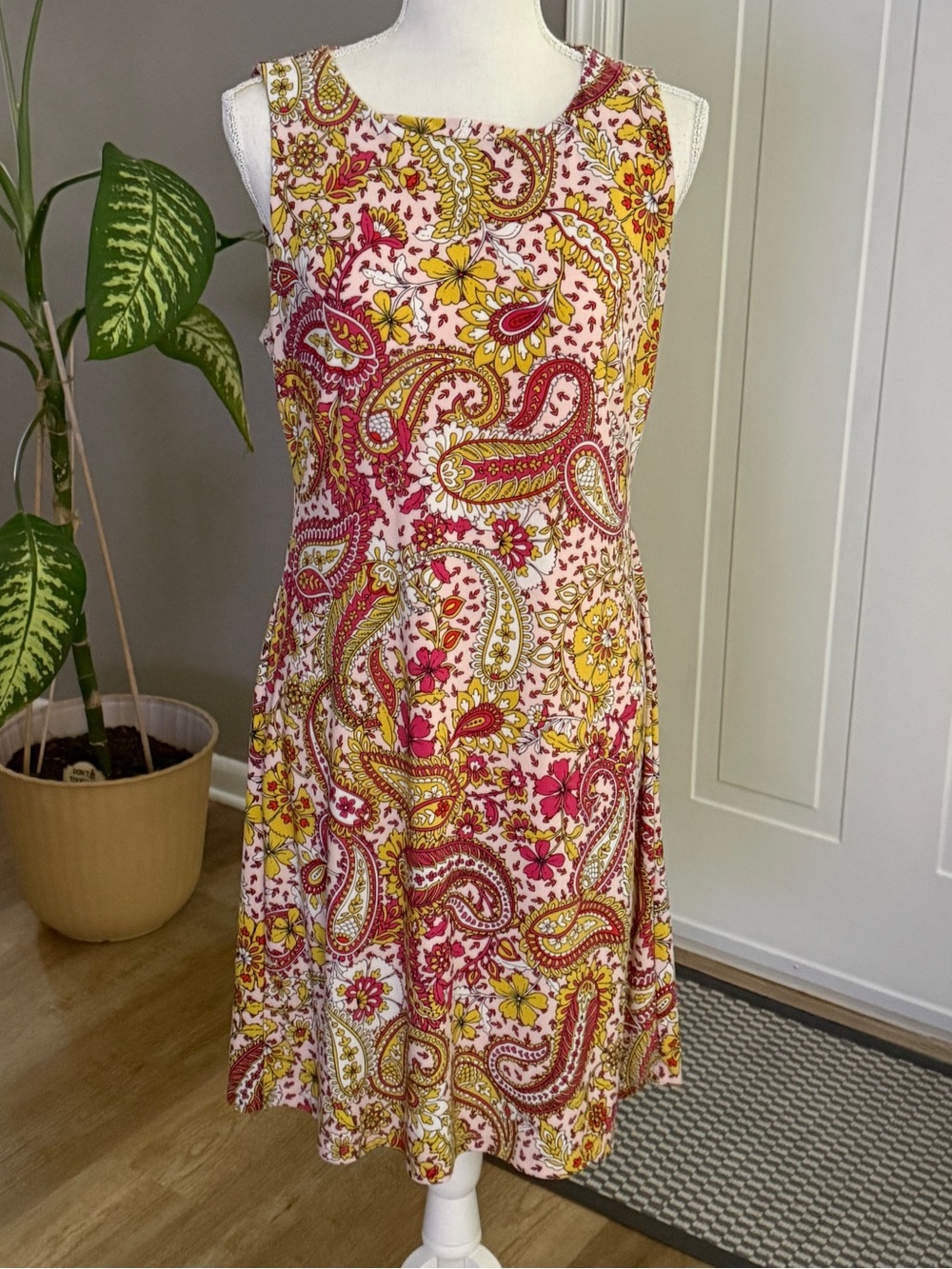 Tommy Hilfiger Sleeveless Paisley Floral Sundress in Pink & Yellow Size M (6)